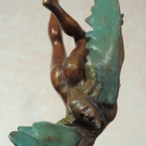 Icaro - Scultura in bronzo realizzata dal maestro Alessandro Romano